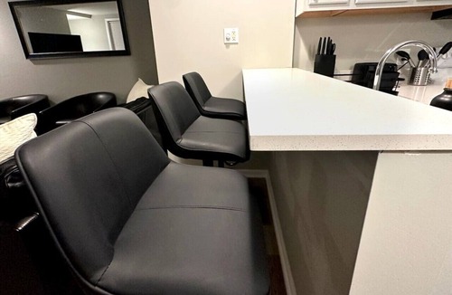 Forest Park Apartment | Spacious & Clean 1.5 Story Apartment with Parking - Easy Access to City+ Airport