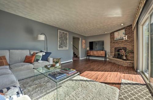 Delton House | Spacious Delton Home w/Fire Pit + Lake Views