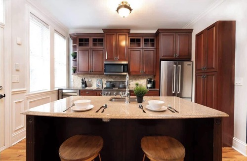 Lakeview House | Spacious House ~3min walk WrigleyField~Free Prkg