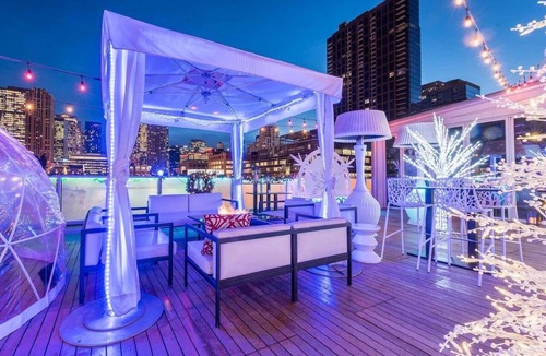 Near North Side Hotel | Spacious Room with Rooftop Lounge & Scenic Views of Chicago