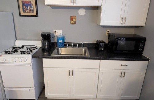 Lower East Side Apartment | Spacious Studio near Brady St