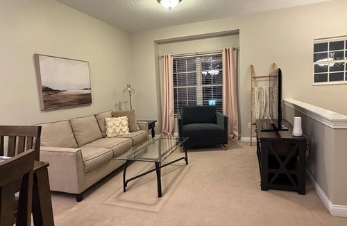 Roseland House | Spacious, walkable 3-bedroom townhome near Notre Dame and St. Mary's!
