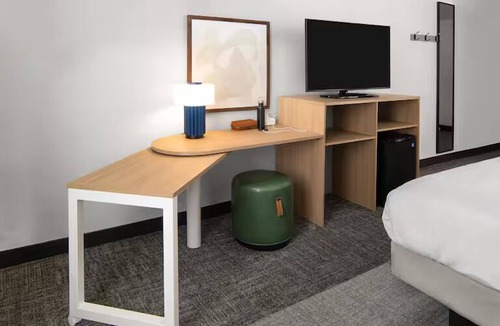East Paris Hotel | Spark by Hilton Grand Rapids