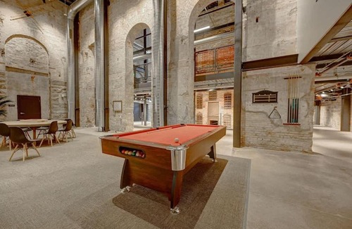 Westown Apartment | Spotless 1BD near Historic Pabst Brewery - Fiserv