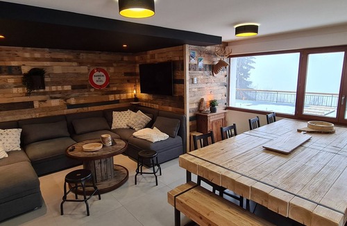 Saint-Gervais-les-Bains Apartment | St Gervais les Bains, on the heights, magnificent view, apartment sleeps 12