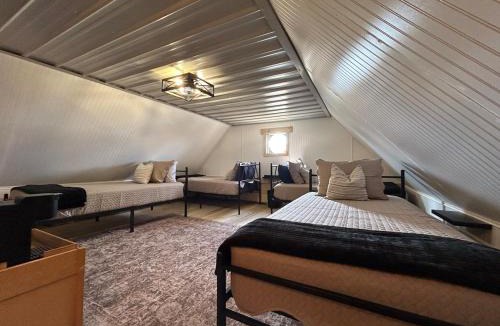Marshall House | Stacies Moms Country Retreat