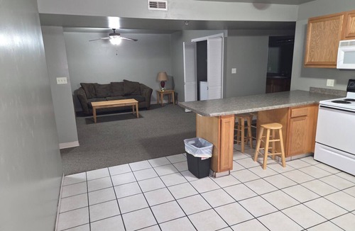 Fort Dodge Apartment | State Softball Tournament Special. Perfect 4-bedroom apartment in Fort Dodge!