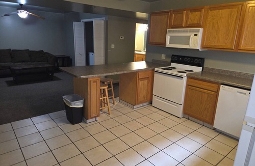 Fort Dodge Apartment | State Softball Tournament Special. Perfect 4-bedroom apartment in Fort Dodge!