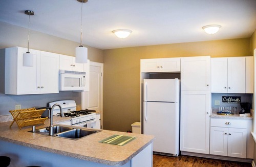 Milwaukee Apartment | Station No 06 Inn