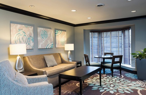 Oakbrook Terrace Hotel | Staybridge Suites Chicago-Oakbrook Terrace by IHG