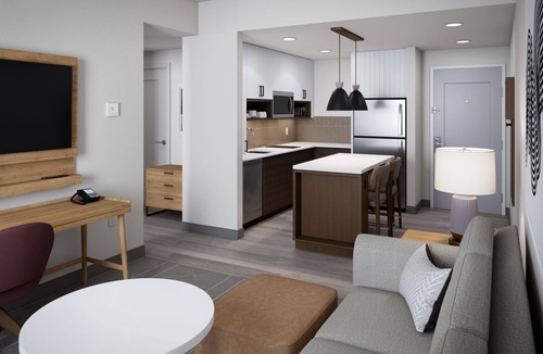 Drayton Plains Hotel | Staybridge Suites Detroit North - Royal Oak by IHG