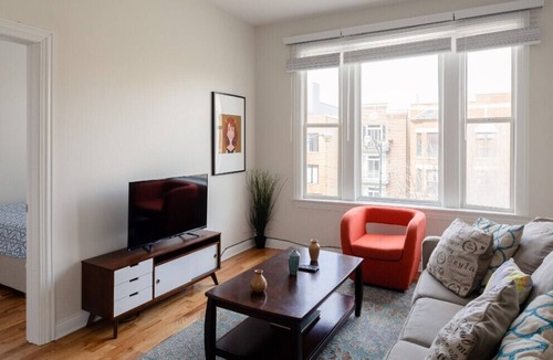 Ukrainian Village Apartment | Steps to Shops, Eats | Easy Access + W&D | Zencity