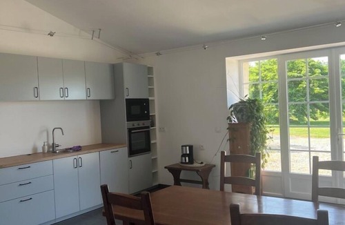 Massugas Cottage | Stone Cottage at Chateau Darmagnac — Bordeaux Vineyards