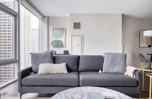 Streeterville Apartment | Streeterville 2br w pool gym nr Riverwalk CHI-880