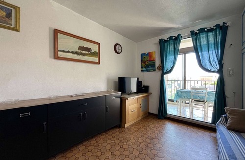 Gruissan Apartment | Studio Cabin With Pool & Parking - Gruissan