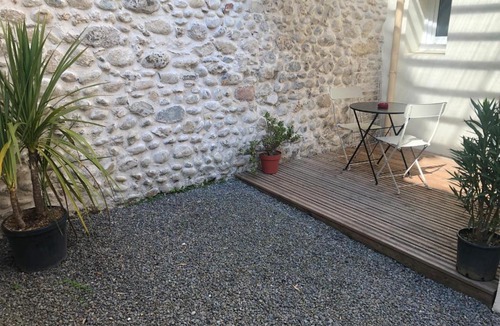 Romans-sur-Isere Apartment | Studio centre ville et terrasse