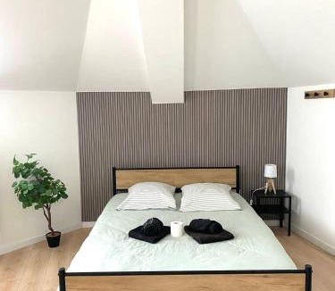 Guingamp Apartment | Studio guingamp