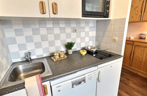 Val-d'Isere Apartment | Studio with cabin and mezzanine in Val d'Isère, 5 people, pets allowed