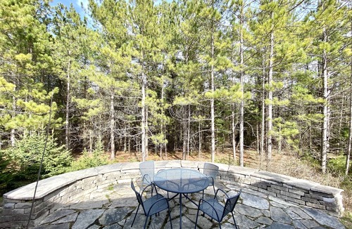 Fish Creek Cottage | Stunning and Spectacular Cottage Nestled Amongst Lush Woods!