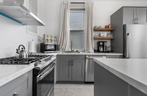 Lower East Side House | Style and Luxury - Unbeatable Location