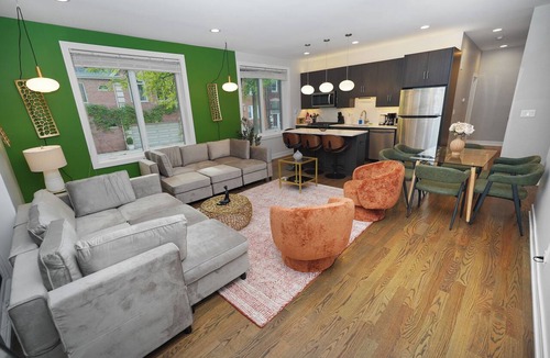 University Village / Little Italy Hotel | Stylish 5BR West Loop Retreat with Optional Parking