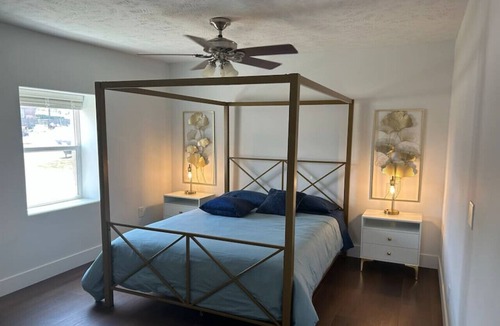 Downtown Omaha Apartment | Stylish Renovated Downtown Omaha