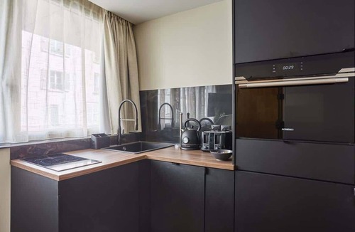 Necker Apartment | Sublime AC suite Luxembourg St Germain des Près