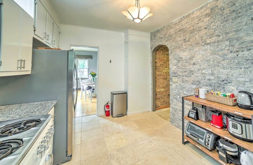 Chesterton Cottage | Sugar Shores ~ 3 Mi to Indiana Dunes Nat'l Park