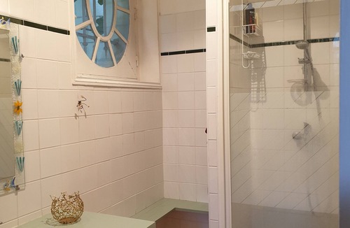 Saint-Avertin Bed & Breakfast | Suite en Rez-de-chaussée Dans Authentique Demeure Tourangelle du 18è Siècle