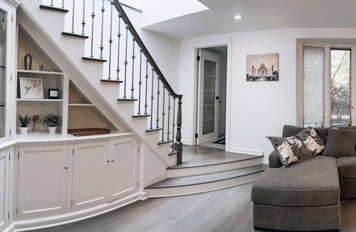 Lincoln Park House | Sun-filled 5-Bedroom home steps from the Lake, Park, Zoo and Restaurants