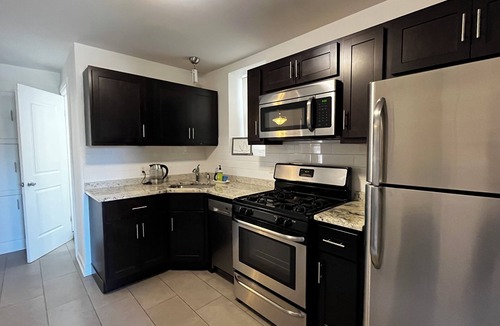 West Bucktown Apartment | Sunny 2-Bedroom Logan Square Apartment – Your Perfect Chicago Base