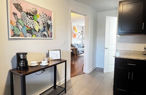 West Bucktown Apartment | Sunny 2-Bedroom Logan Square Apartment – Your Perfect Chicago Base