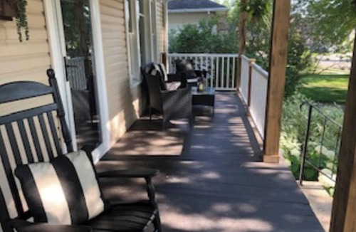 Neenah House | Super cute house with views of the lake. Great walkability score!