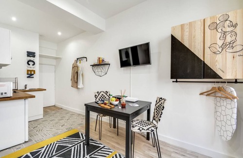 Strasbourg -Saint-Denis Apartment | Sweett | Aboukir II - Studio Apartment, Sleeps 2