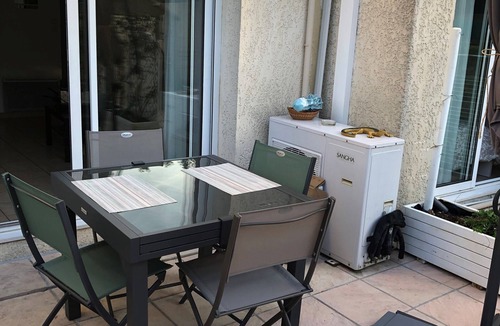 Sausset-les-Pins Apartment | T2 apartment in residence with swimming pool and tennis court