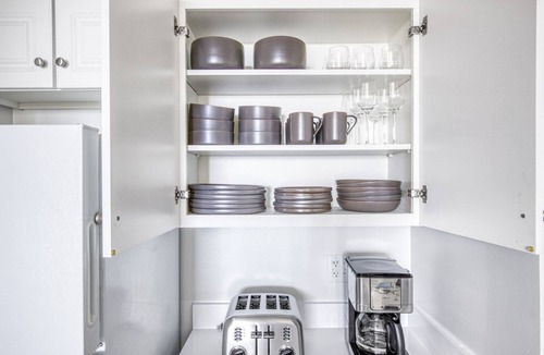 Streeterville Apartment | Tasteful Streeterville 1BR w/Gym, Pool, near Navy Pier, by Blueground