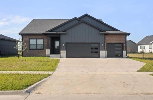 Waukee House | The Blue Haven in Urbandale