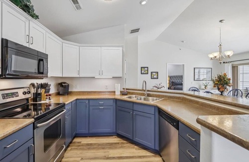 Lake Delton Condo | The Dells Splash Oasis & Retreat