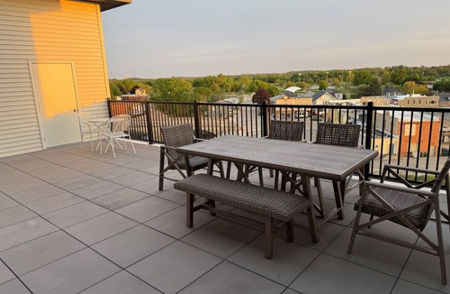 Dyersville Condo | The Dugout - Baseball Oasis 2-Level Condo