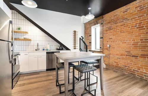 Holland Condo | The George and Evelyn on 8th, George 202