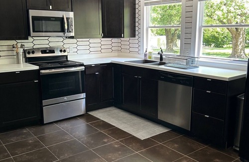 Eureka House | The Haven Eureka! 4Bedroom 1.5 Bath Walking distance to The Cannery