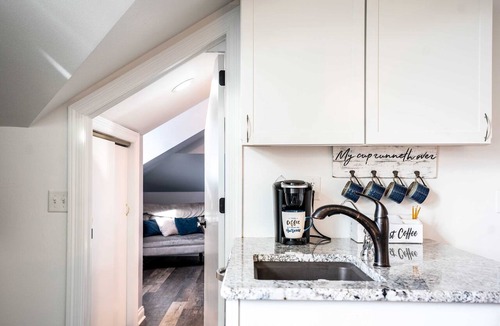 Lake Geneva Condo | The Hideaway at Hayloft Lodge – Chic & Unique Stay