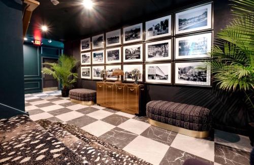 West Okoboji Hotel | The Inn Hotel Lake Okoboji, an Ascend Collection Hotel