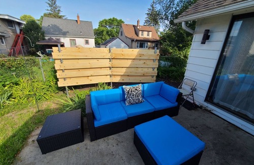 Slatterly Park House | The Little House | 1 mi from downtown, Love Pets!