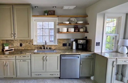 Wauwatosa House | The Red Brick & Maple Charming house in walkable neighborhood Hot Tub - Patio
