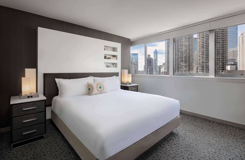 Downtown Chicago Hotel | The Royal Sonesta Chicago Downtown