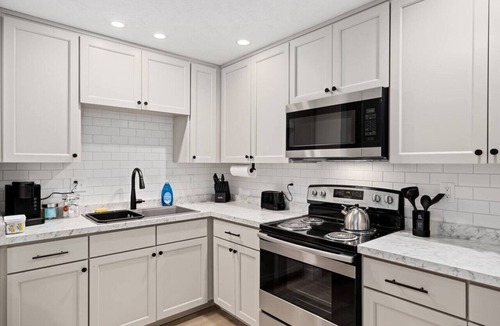Morton Apartment | The Silo 1 - 1BD Traveler`s Haven