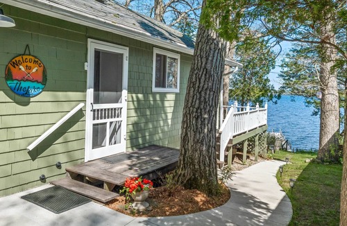 Markesan House | The Tree House on Green Lake WI
