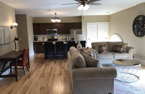 Oshkosh Apartment | The Washington Place Historical Flats - Unit 402