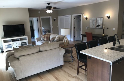Oshkosh Apartment | The Washington Place Historical Flats - Unit 402